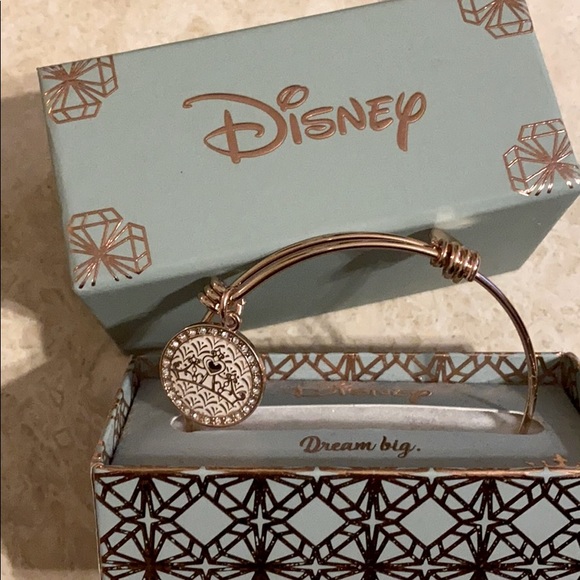 Beautiful Disney Bracelet - Picture 3 of 3